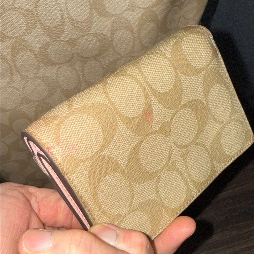 Coach set 4 pieces  Beige and Pink Women's Bag EUC - Picture 14 of 16